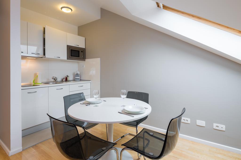 Laura Lux Suites Сплит Экстерьер фото