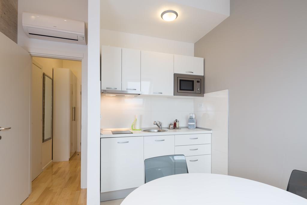 Laura Lux Suites Сплит Экстерьер фото