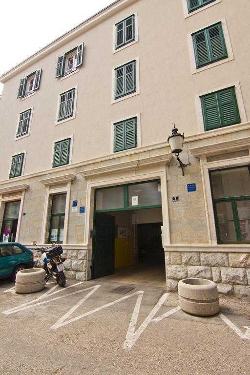 Laura Lux Suites Сплит Экстерьер фото